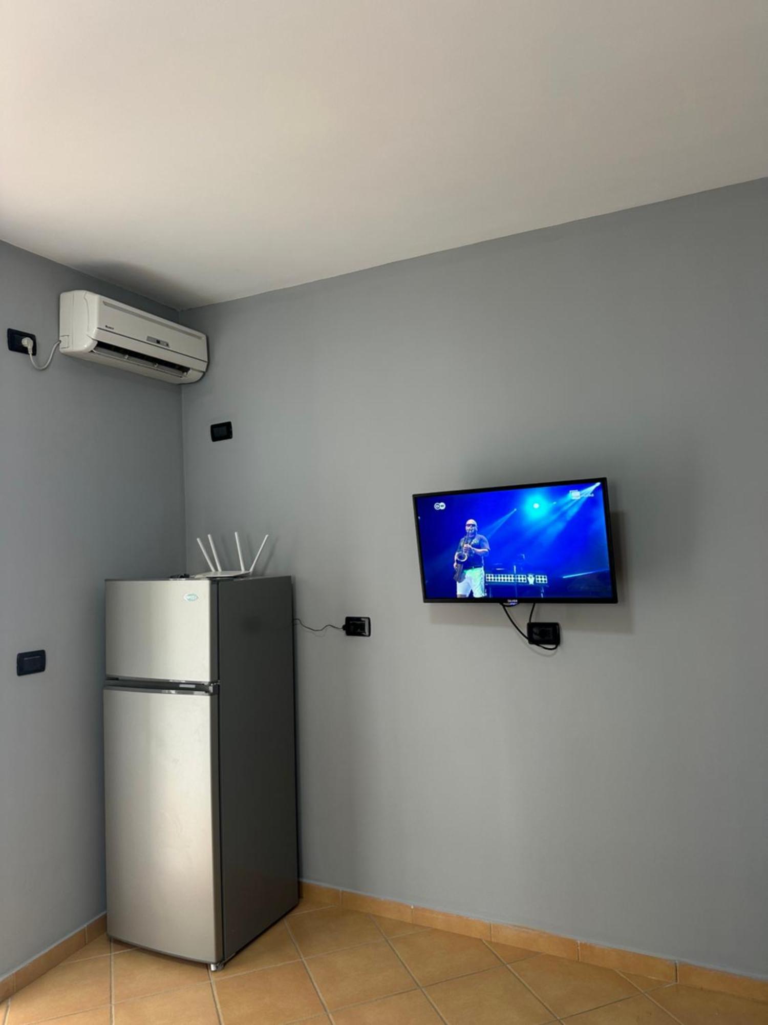 Olivias Apartments City Center Sarandë 外观 照片