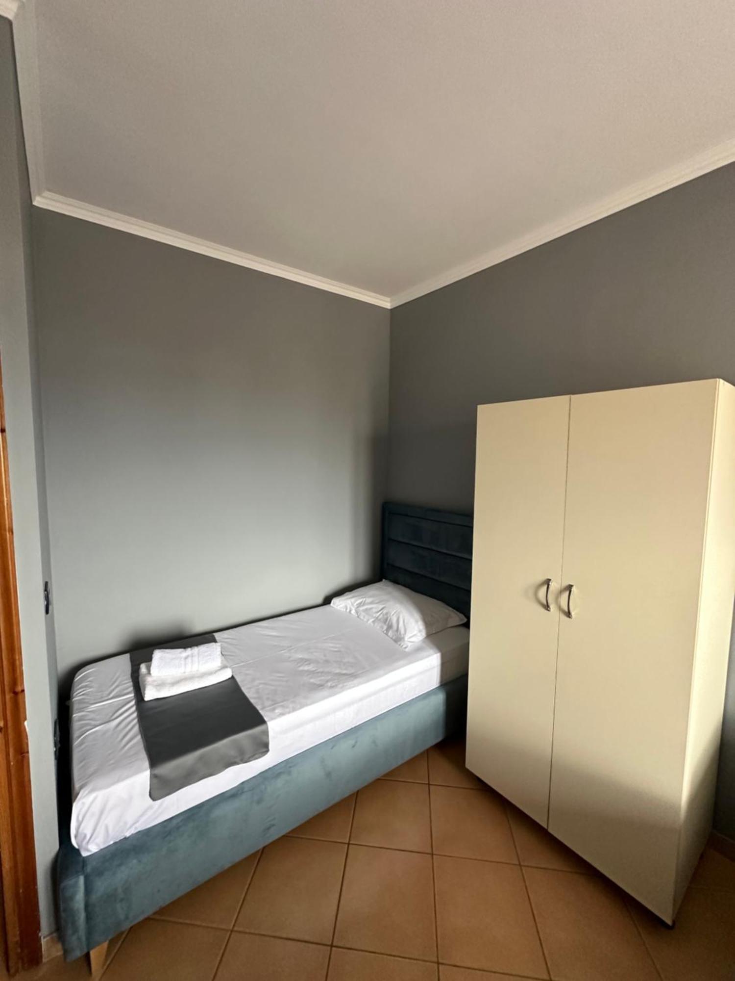 Olivias Apartments City Center Sarandë 外观 照片