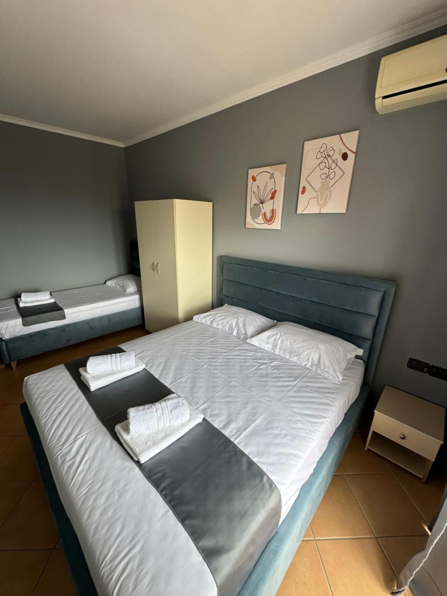 Olivias Apartments City Center Sarandë 外观 照片