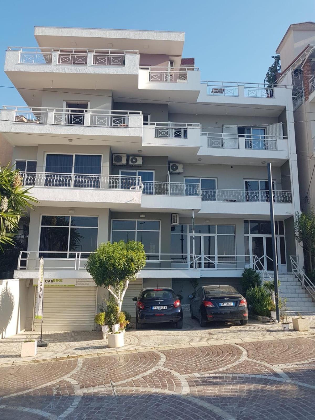Olivias Apartments City Center Sarandë 外观 照片